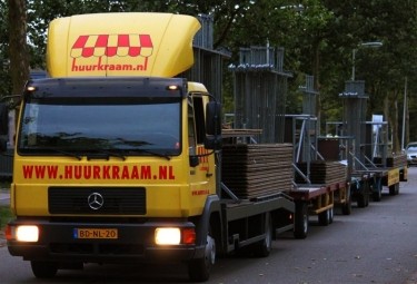 Huurkraam-vrachtauto&kramen.jpg